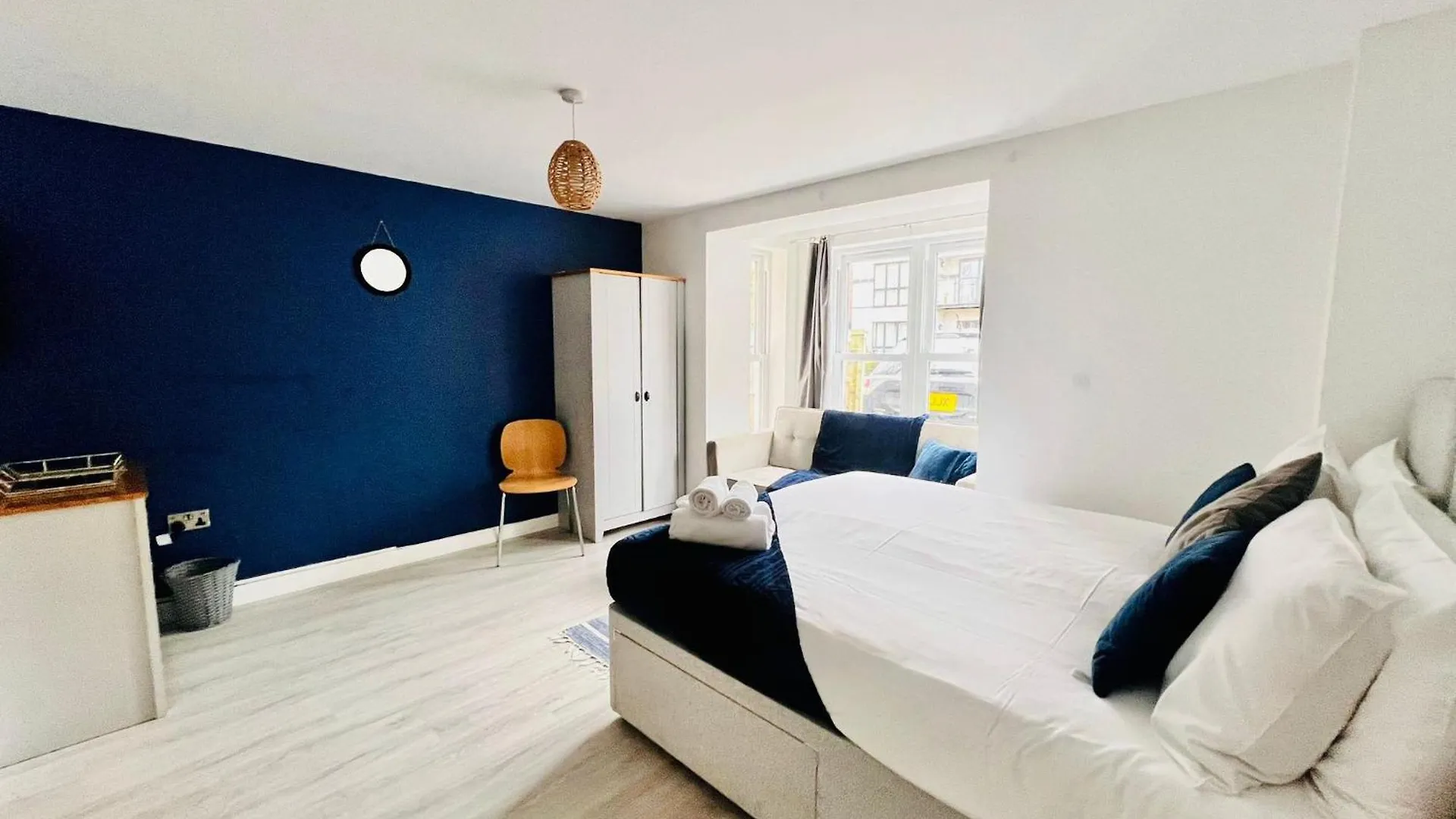 Spacious 4 Bedroom, Wi-Fi, 2 Gardens, Sleeps 8 - Amethyst Кембридж Дом отдыха